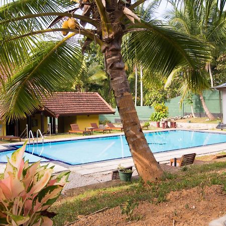 Resort Like No Other Uggalboda ภายนอก รูปภาพ