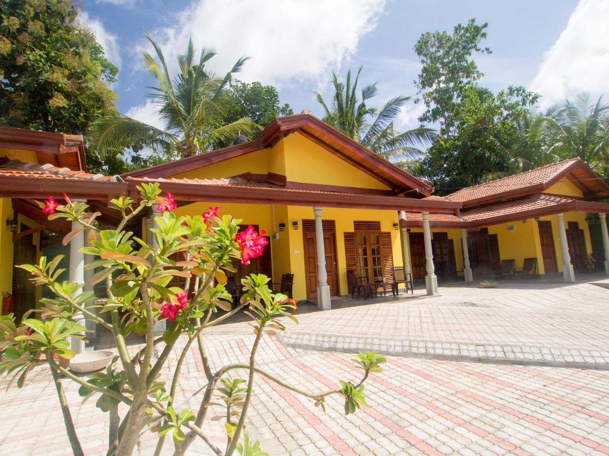 Resort Like No Other Uggalboda ภายนอก รูปภาพ