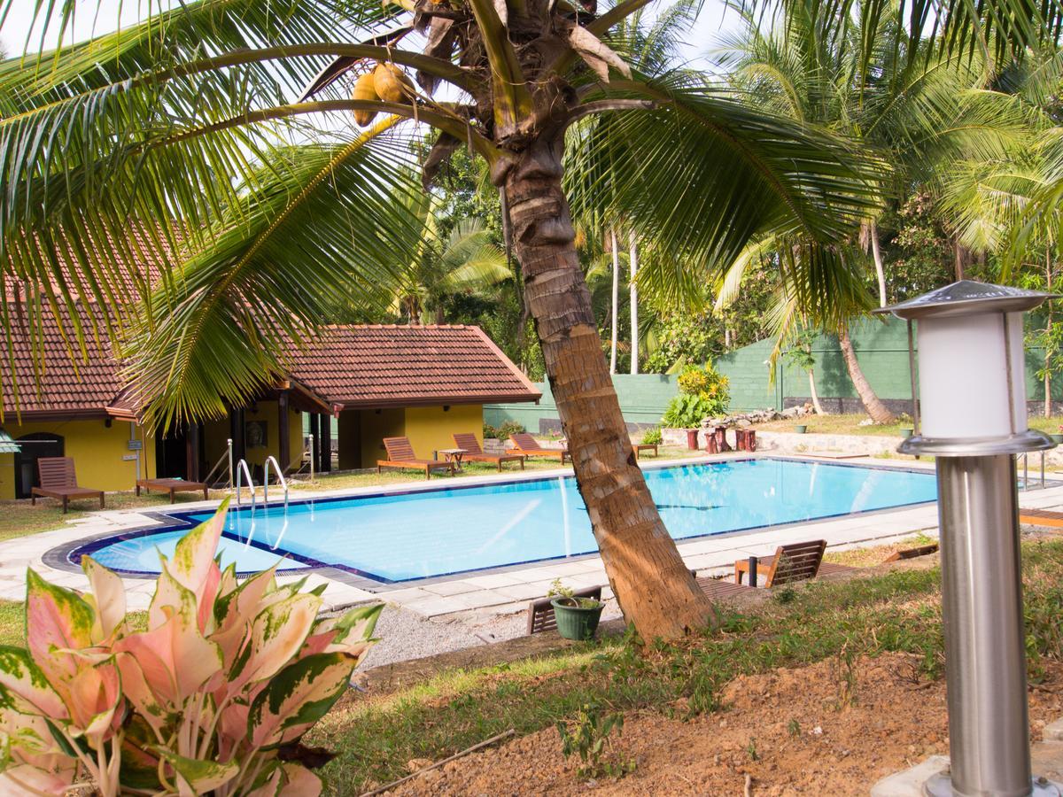 Resort Like No Other Uggalboda ภายนอก รูปภาพ
