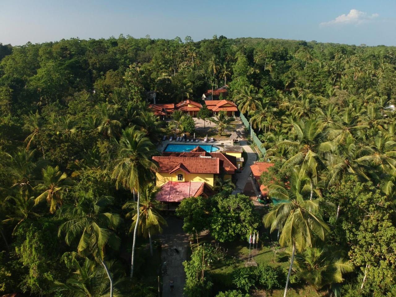Resort Like No Other Uggalboda ภายนอก รูปภาพ